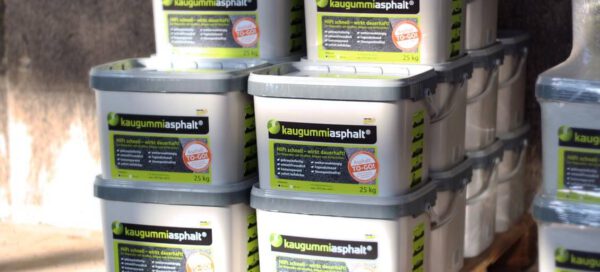 MEGASPARPACK! Kaugummiasphalt® 0/5 - 800 kg (Eine Palette mit 32 Eimern zu je 25 kg) - Kaltasphalt / Reparaturasphalt – Bild 7